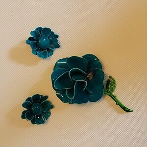 Vintage blue floral set